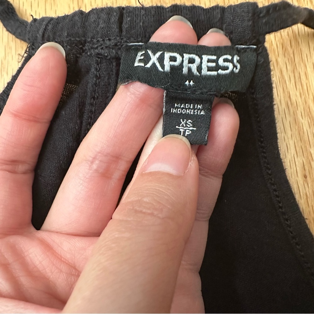 NWOT Express Racerback Keyhole Tank - Picture 3 of 4